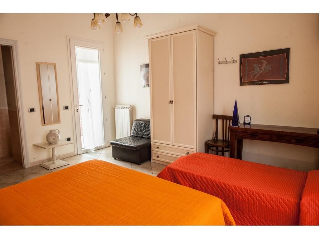 Casa Vacanze Il Gatto Rosso Trecase Rum bild