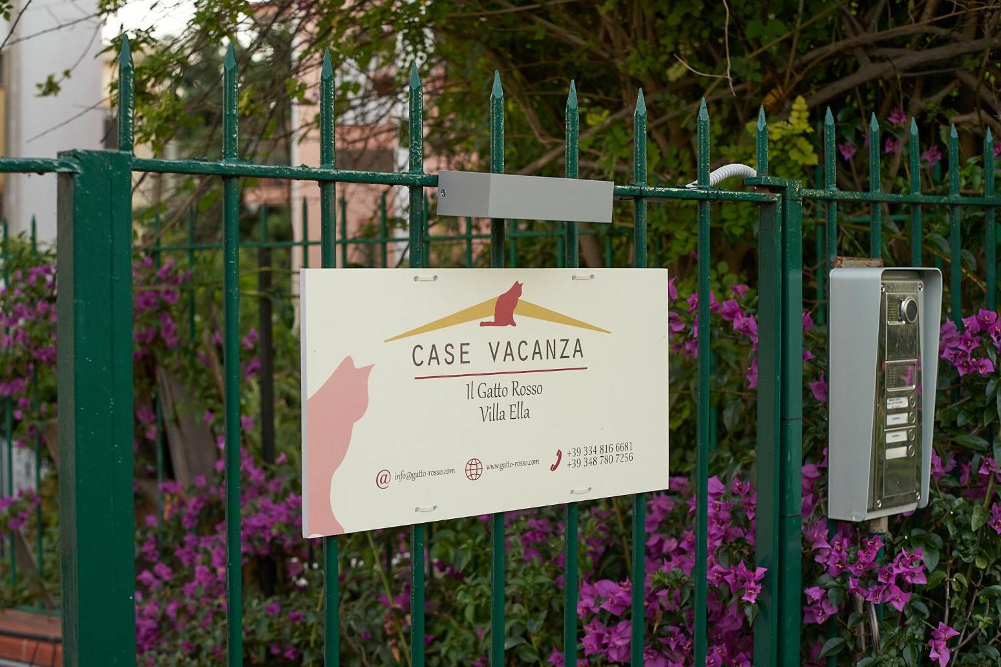 Casa Vacanze Il Gatto Rosso Trecase Exteriör bild