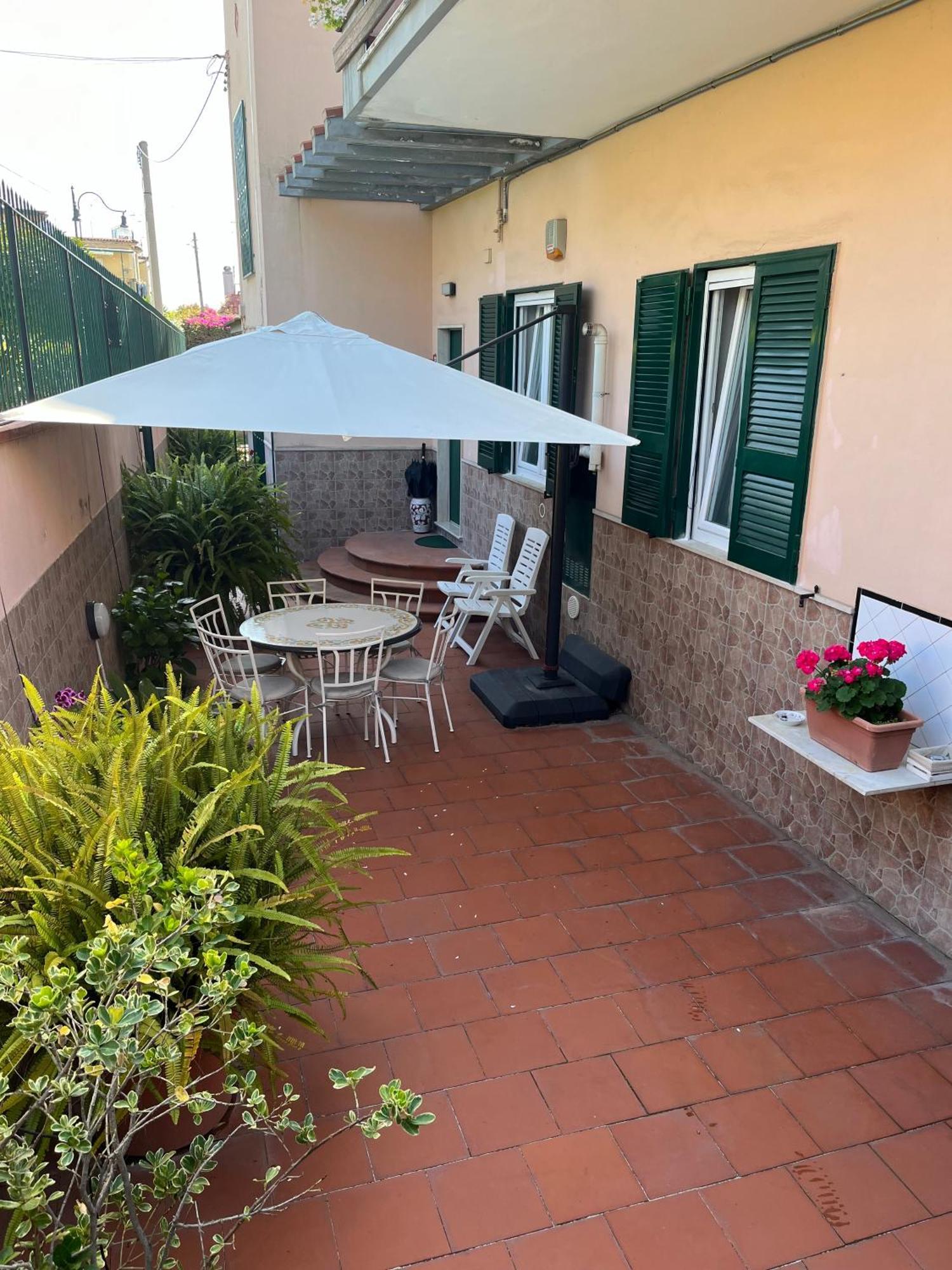 Casa Vacanze Il Gatto Rosso Trecase Exteriör bild