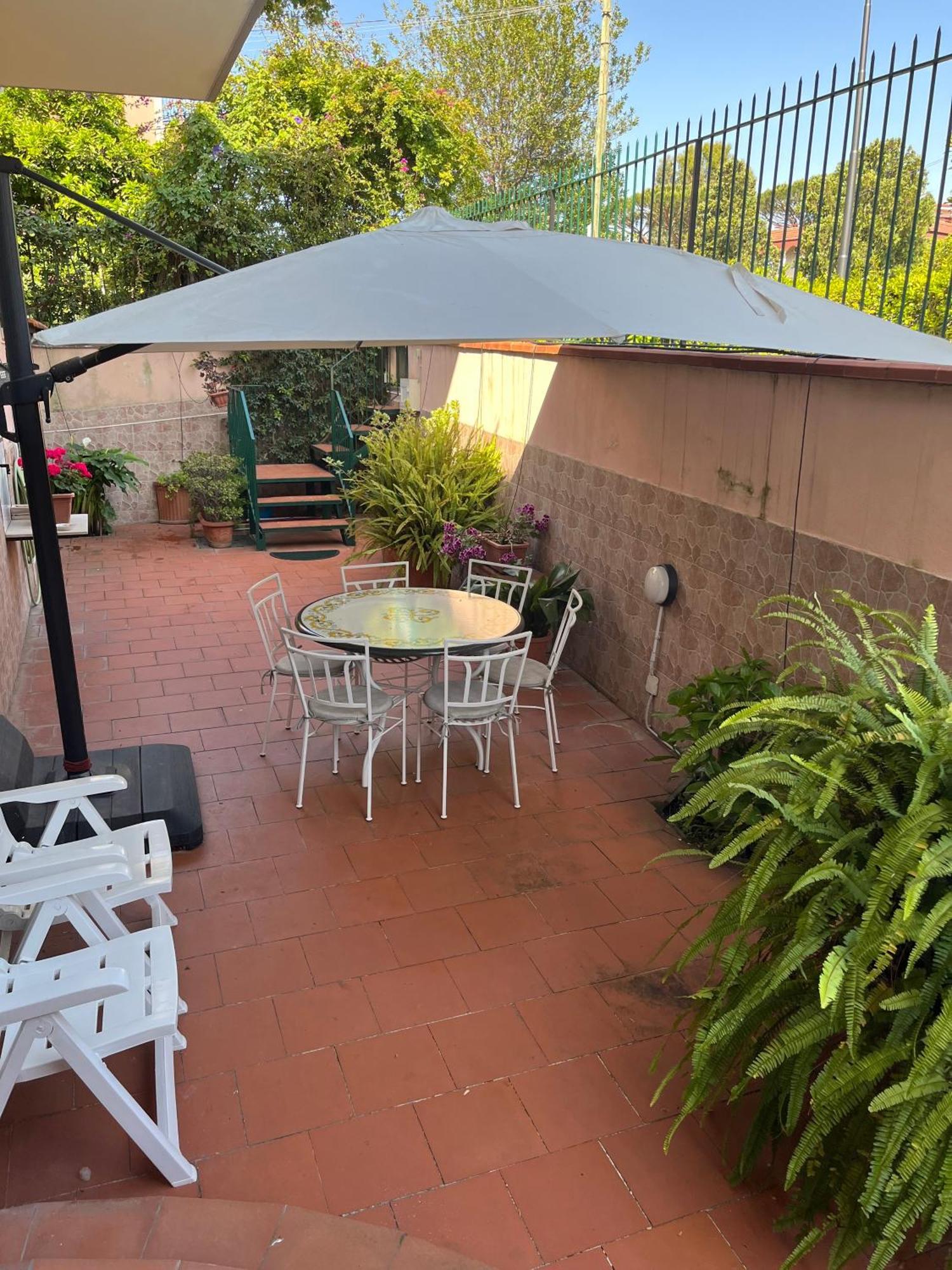 Casa Vacanze Il Gatto Rosso Trecase Exteriör bild